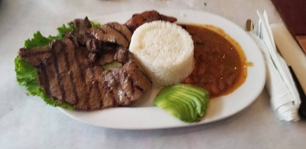 Super Pollo | restaurant | 865 Woodward Ave, Ridgewood, NY 11385, USA | 7184180808 OR +1 718-418-0808