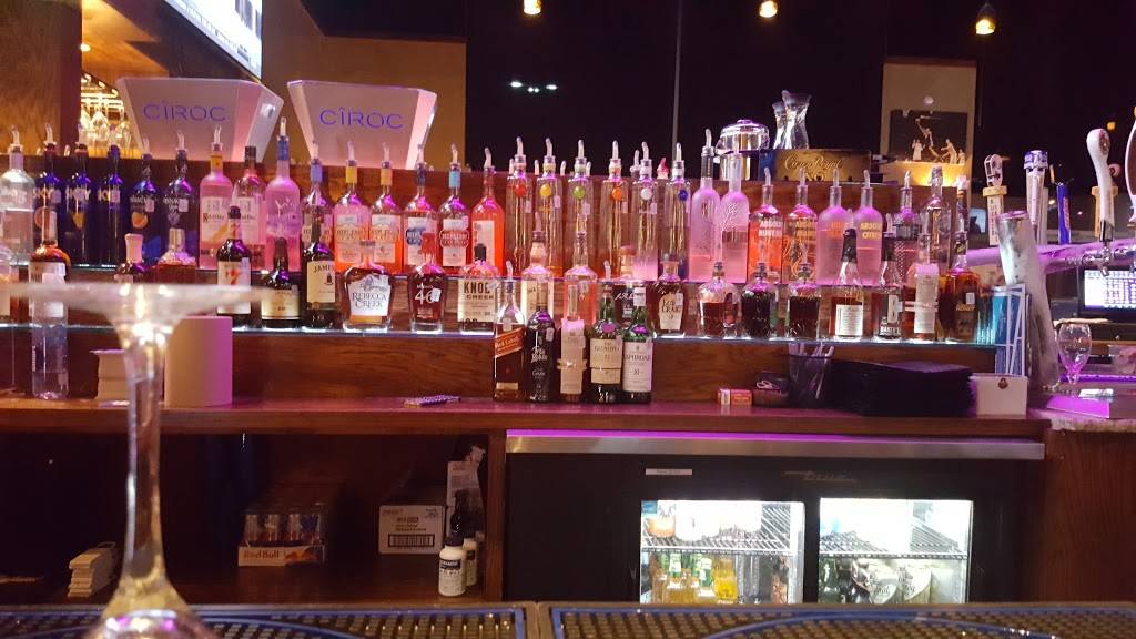 Shenanygans II | restaurant | 8827 TX-151 #106, San Antonio, TX 78251, USA | 2102579726 OR +1 210-257-9726