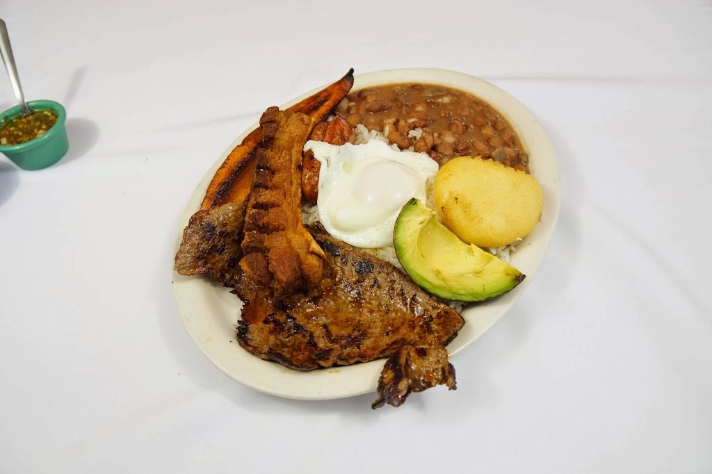 LOS CRIOLLOS | restaurant | 5 S Main St, Wharton, NJ 07885, USA | 9733436309 OR +1 973-343-6309