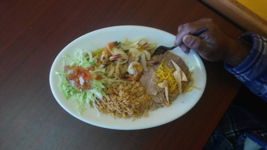 Santa Ana Fresh Mexican Food | restaurant | 815 N Santa Fe Ave, Vista, CA 92084, USA | 7607323385 OR +1 760-732-3385