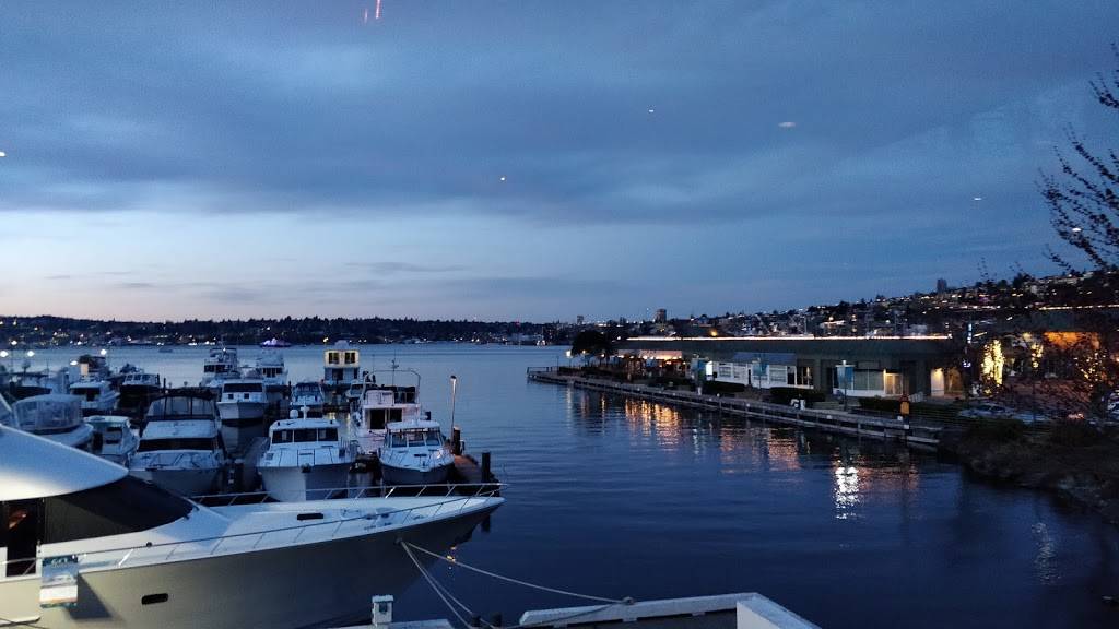 Daniels Broiler - South Lake Union | restaurant | 809 Fairview Pl N, Seattle, WA 98109, USA | 2066218262 OR +1 206-621-8262