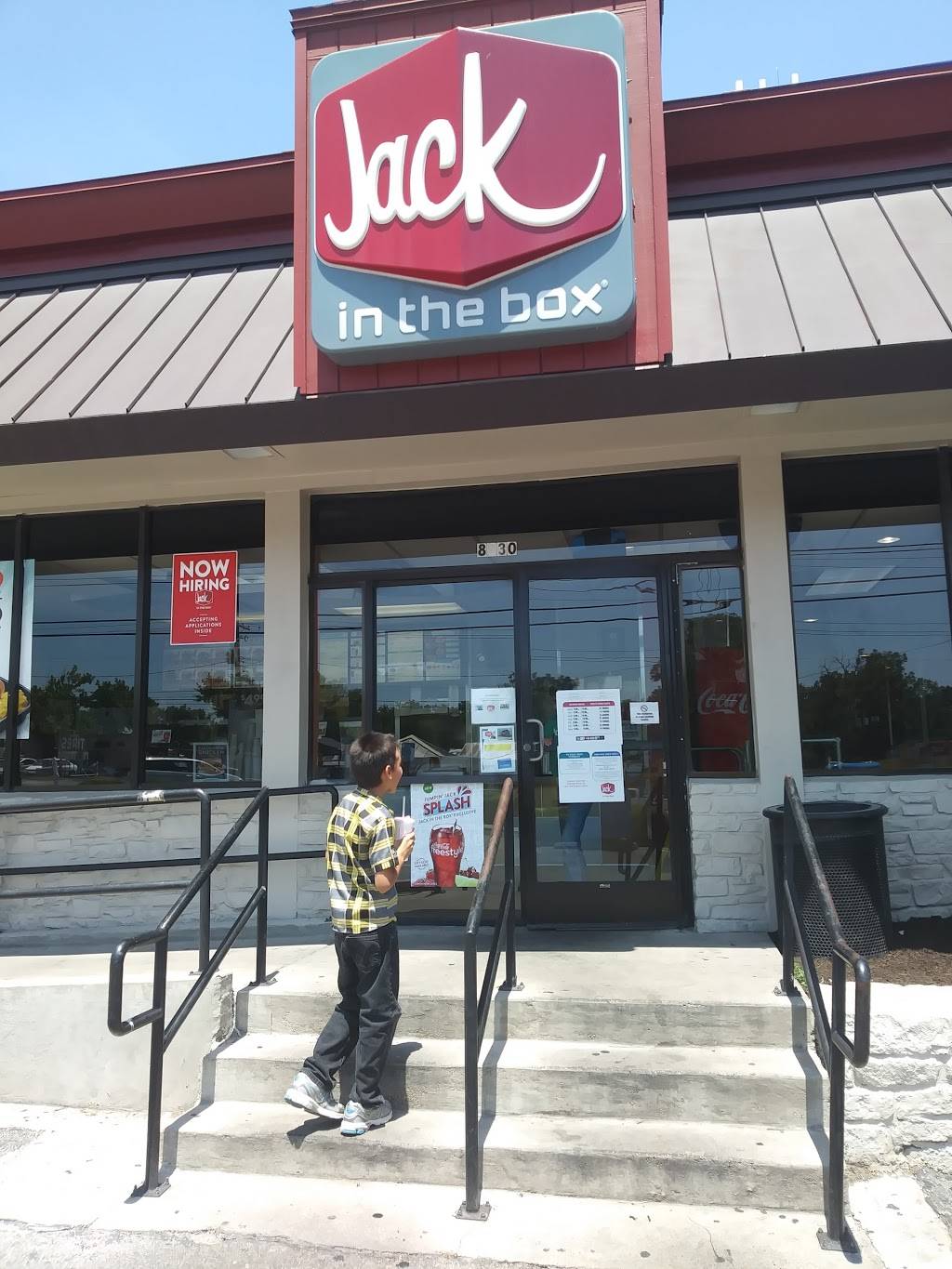 Jack in the Box | restaurant | 8630 N Lamar Blvd, Austin, TX 78753, USA | 5128348924 OR +1 512-834-8924