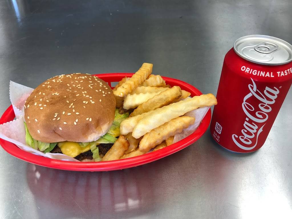 Family Wings & Philly | restaurant | 2754 Cumberland Blvd SE, Smyrna, GA 30080, USA | 6782392093 OR +1 678-239-2093