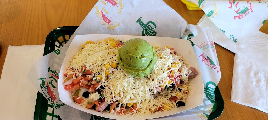 Guac N Roll | restaurant | 228 Paperjack Dr #1, New Richmond, WI 54017, USA | 7152435555 OR +1 715-243-5555