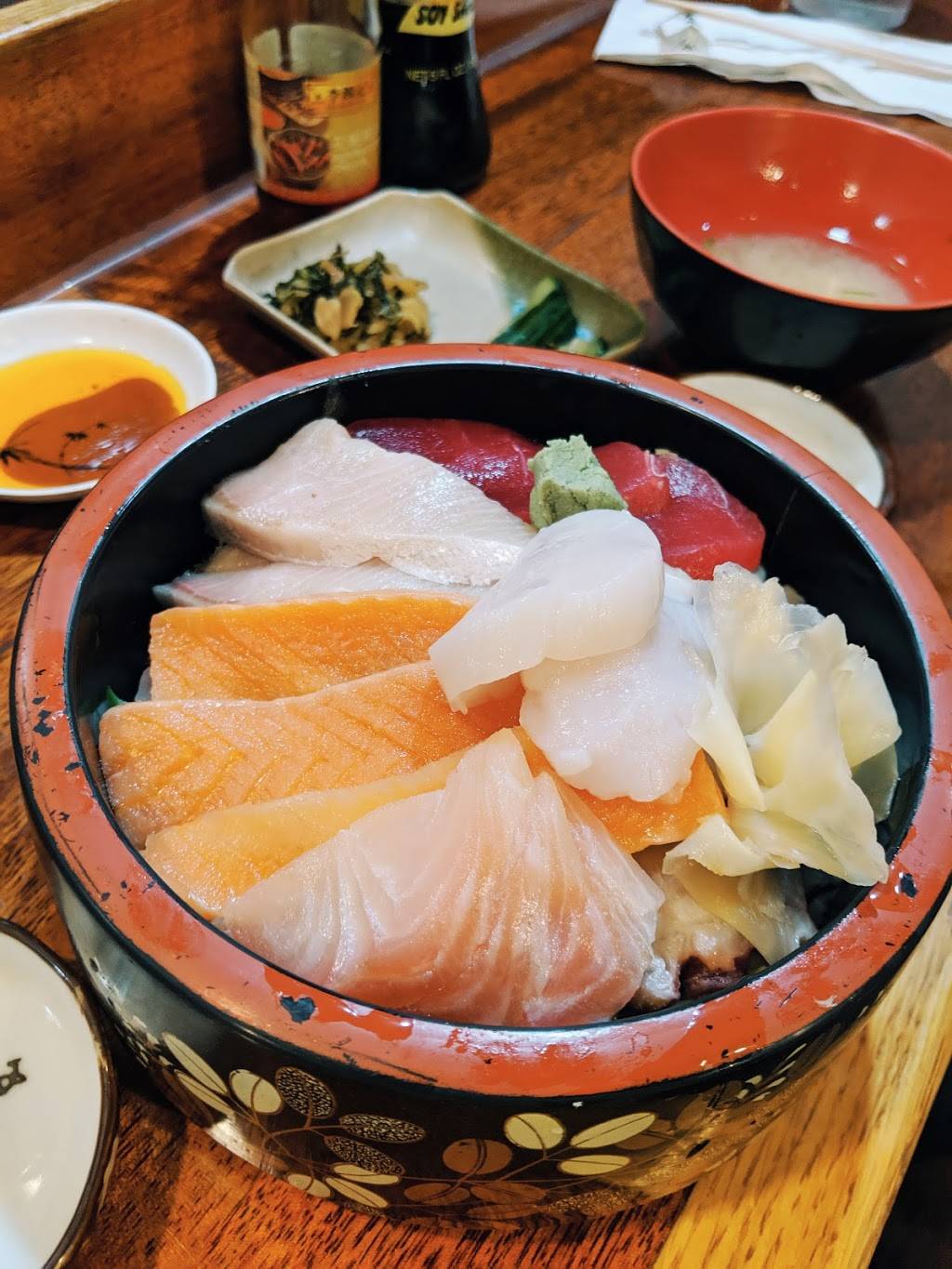 Yamaya Seafood | restaurant | 825 W 6th Ave, Anchorage, AK 99501, USA | 9072766388 OR +1 907-276-6388