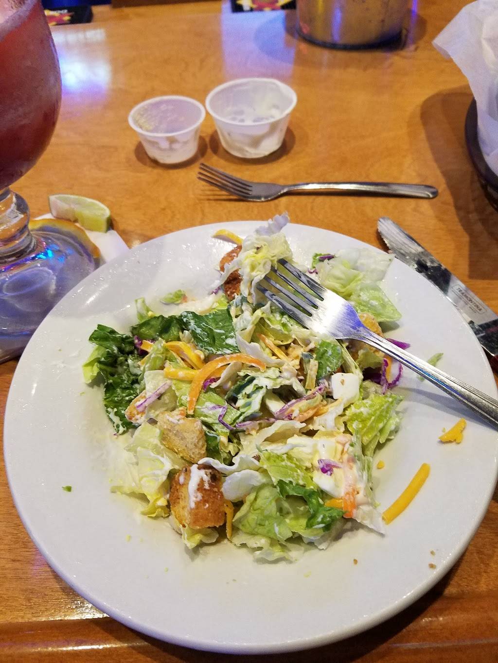 Texas Roadhouse | restaurant | 100 Highway 332 West Suite 1126, Lake Jackson, TX 77566, USA | 9792997427 OR +1 979-299-7427