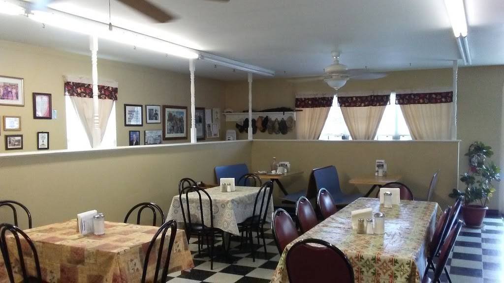 Sisters | restaurant | 207 E Rickert Ave, Dickson, TN 37055, USA | 6154414737 OR +1 615-441-4737