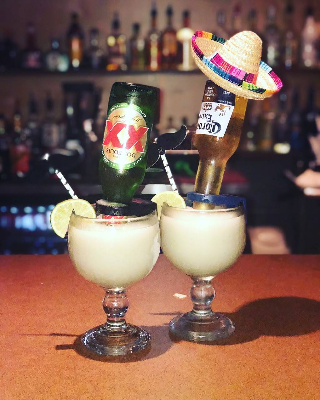 El Burrito Mexican Restaurant | restaurant | 422 W Southline St, Cleveland, TX 77327, USA | 2815921932 OR +1 281-592-1932