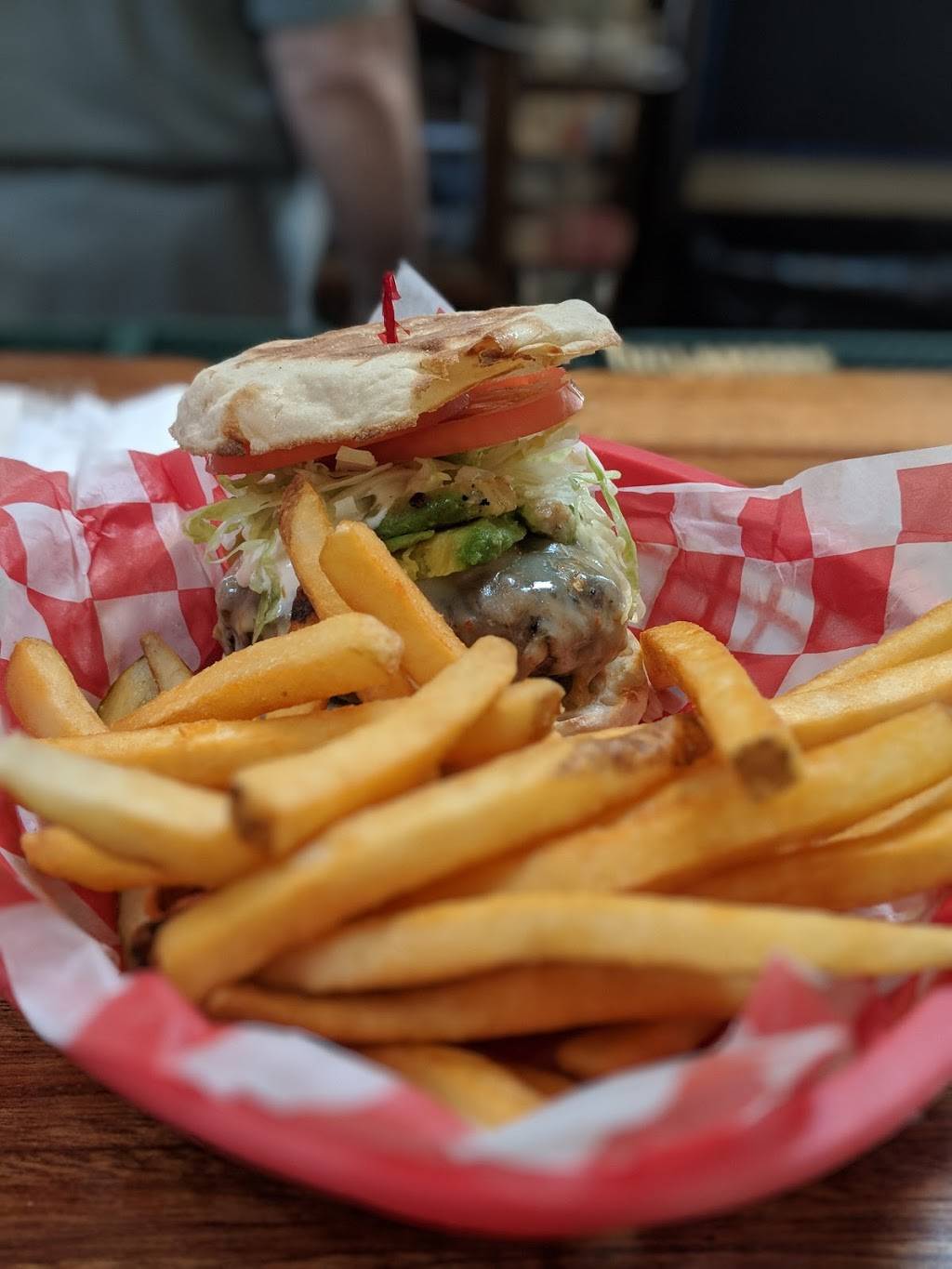 Red Nun Bar & Grill - Chatham | restaurant | 746 Main St, Chatham, MA 02633, USA | 5083480469 OR +1 508-348-0469