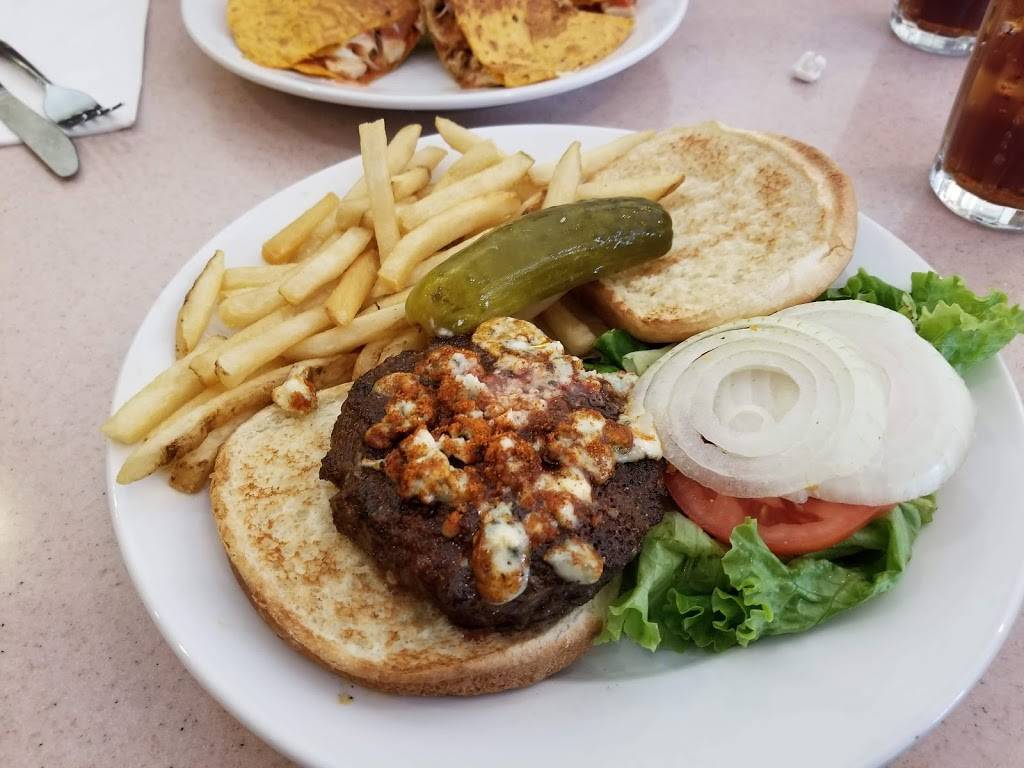 3 Guys | restaurant | 49 E 96th St, New York, NY 10128, USA | 2123483800 OR +1 212-348-3800