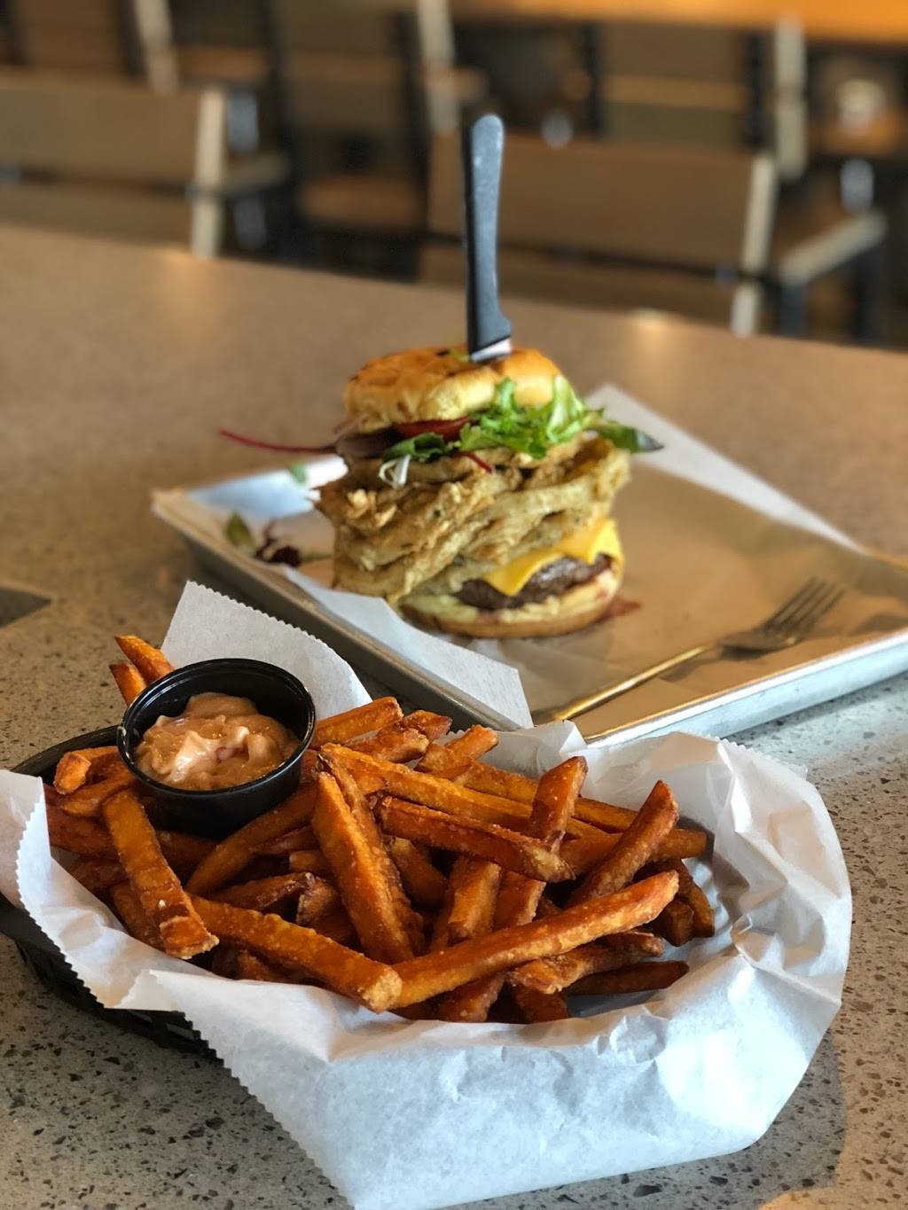 Tucker Dukes | restaurant | 1101 S Powerline Rd, Deerfield Beach, FL 33442, USA | 9547082035 OR +1 954-708-2035