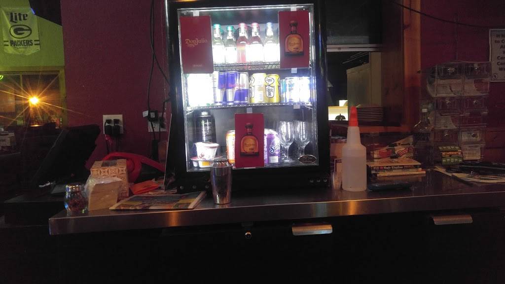 Rock River Tap | restaurant | 110 W Lake St, Horicon, WI 53032, USA | 9204854241 OR +1 920-485-4241