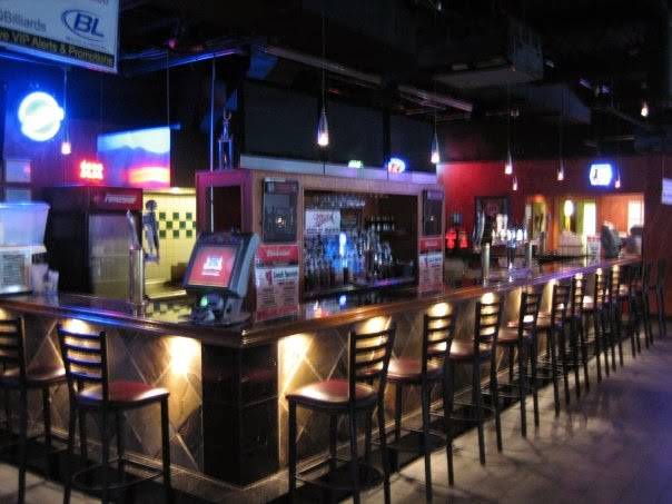 Q Bar & Grill | night club | 8109 Cass Avenue, Darien, IL 60561, USA | 6302410970 OR +1 630-241-0970
