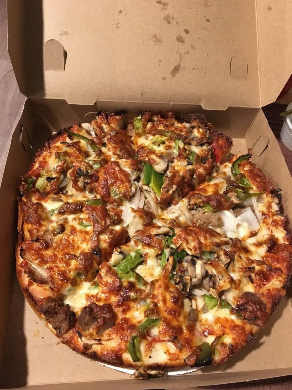 Lisbon House of Pizza | restaurant | 688 Lisbon St, Lisbon Falls, ME 04252, USA | 2073536114 OR +1 207-353-6114