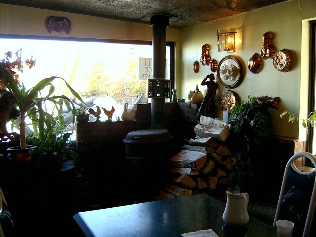 Golden Swan Restaurant | restaurant | 4797 State Rte 55, Swan Lake, NY 12783, USA | 8452925323 OR +1 845-292-5323