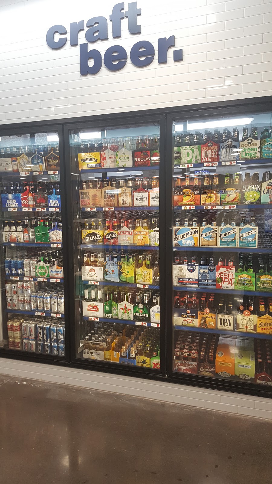 FastLane Troy | restaurant | 310 State Hwy 47, Troy, MO 63379, USA | 6365280872 OR +1 636-528-0872