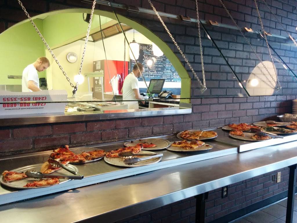 Tomatoes APizza | restaurant | 24369 Halsted Rd, Farmington Hills, MI 48335, USA | 2488884888 OR +1 248-888-4888