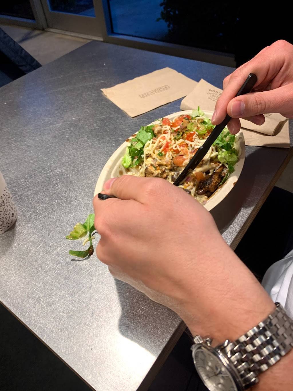 Chipotle Mexican Grill | restaurant | 1736 N Federal Hwy, Fort Lauderdale, FL 33305, USA | 9544005028 OR +1 954-400-5028