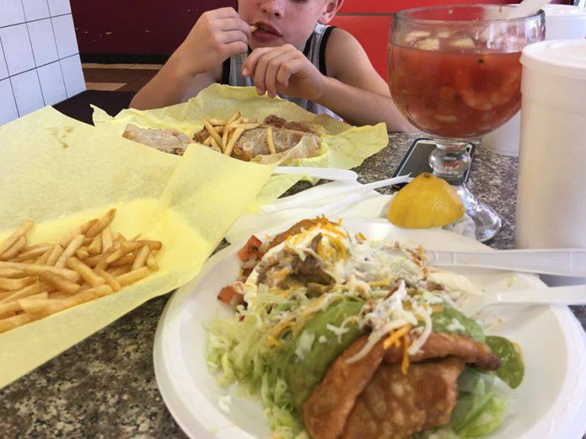 Amados Mexican Food | restaurant | 6022 S McClintock Dr, Tempe, AZ 85283, USA | 4807551913 OR +1 480-755-1913