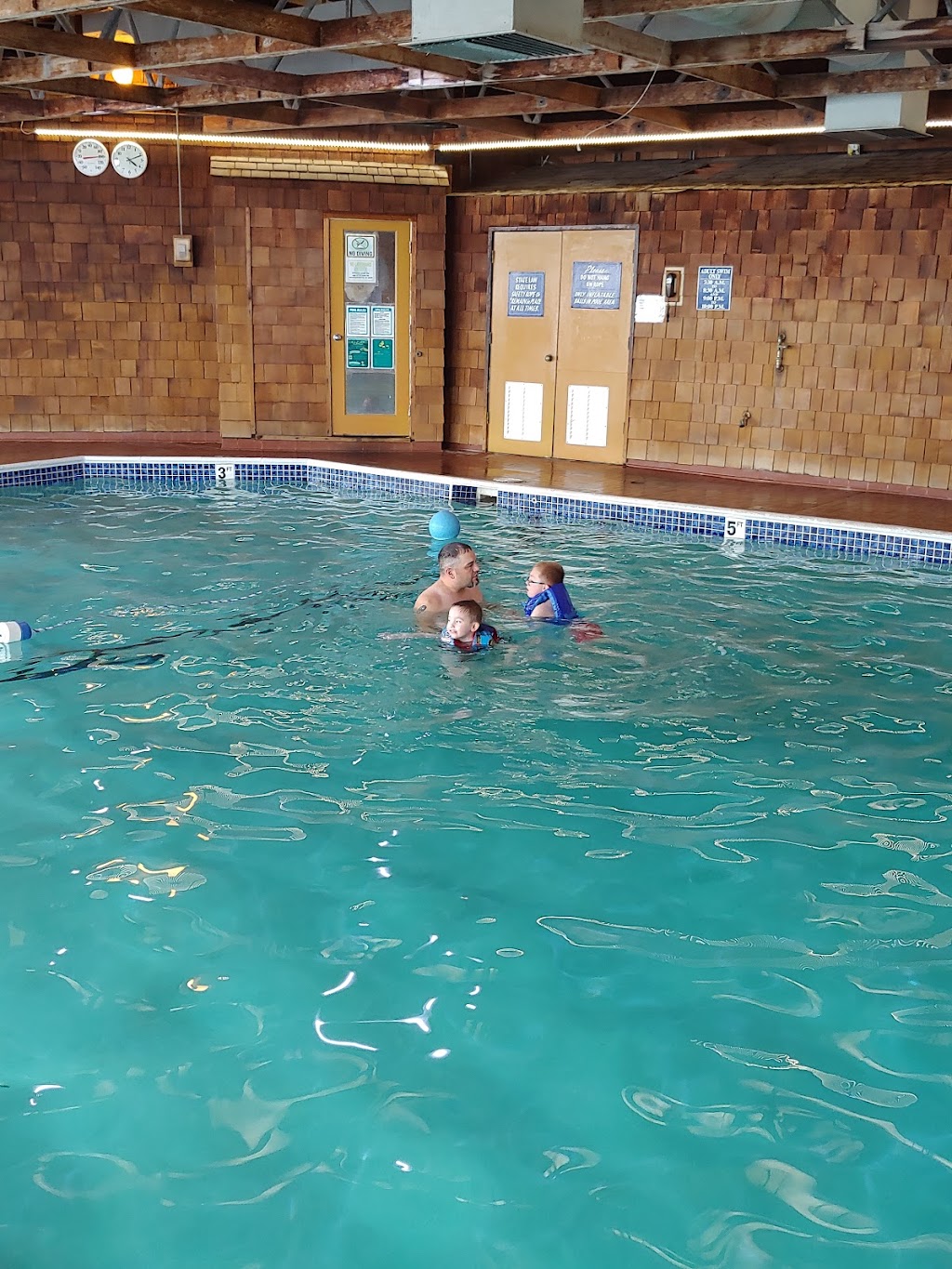 Embarcadero Resort Hotel & Marina | night club | 1000 SE Bay Blvd., Newport, OR 97365, USA | 5412658521 OR +1 541-265-8521