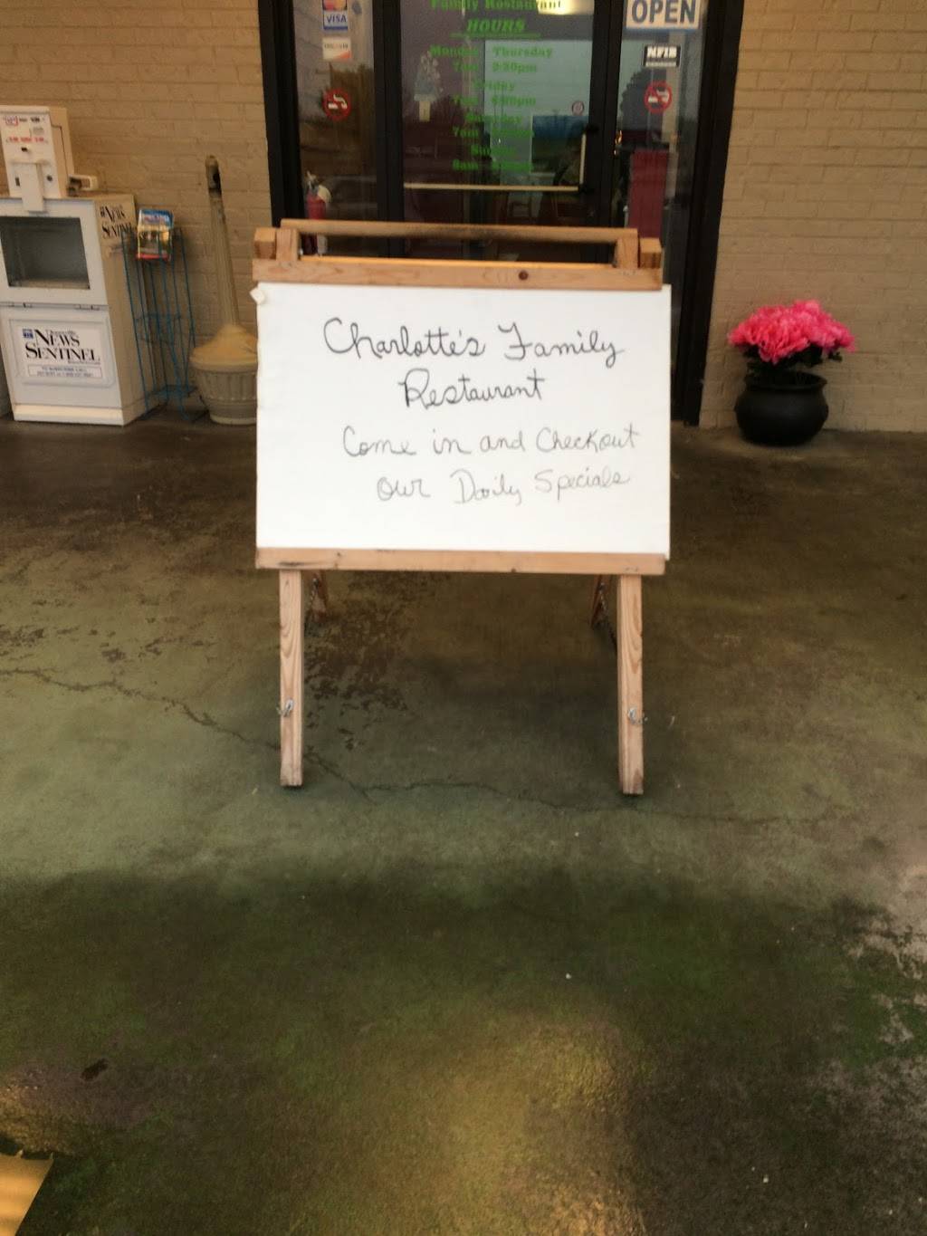 Charlottes Family Restaurant | restaurant | 6057 W Andrew Johnson Hwy, Talbott, TN 37877, USA | 4235816974 OR +1 423-581-6974