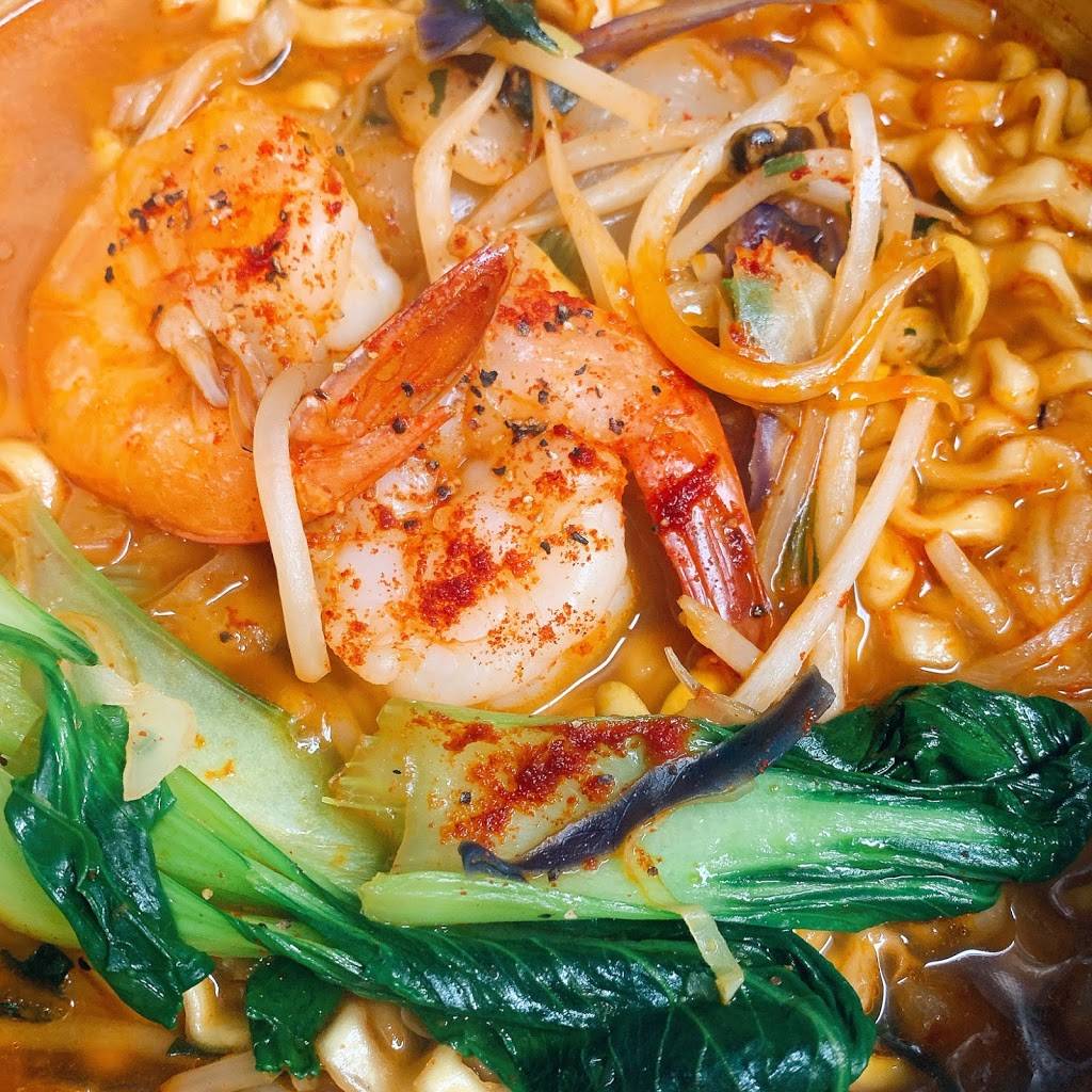 Big High Land | restaurant | 20911 Hwy 99, Lynnwood, WA 98036, USA | 4252489394 OR +1 425-248-9394