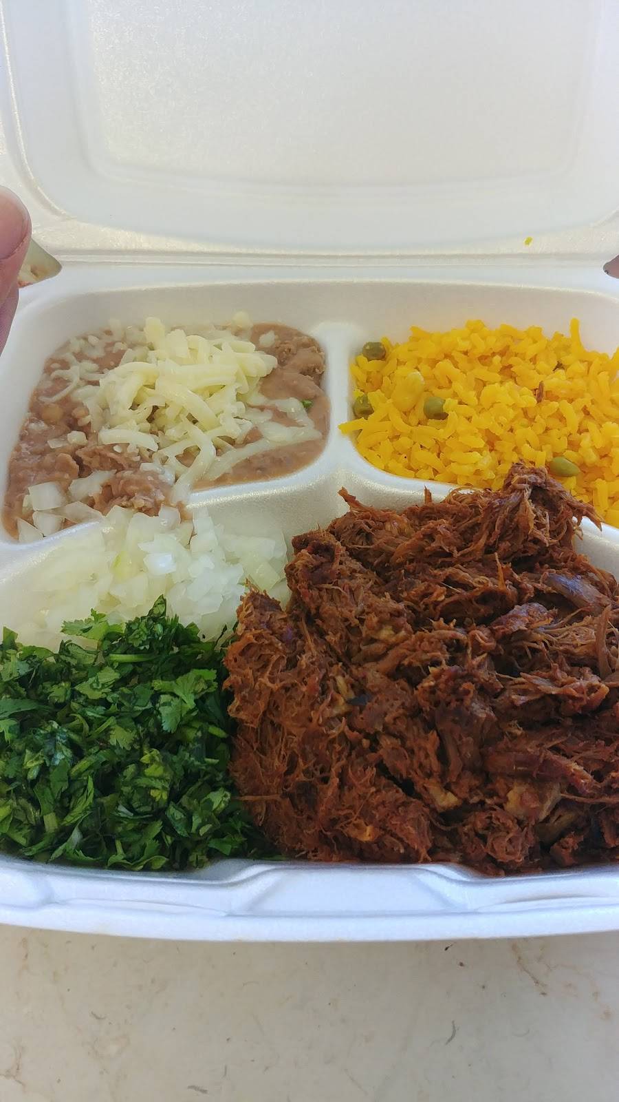 Del Carmen | restaurant | 214 E Chicago Ave, Westmont, IL 60559, USA | 6305815272 OR +1 630-581-5272