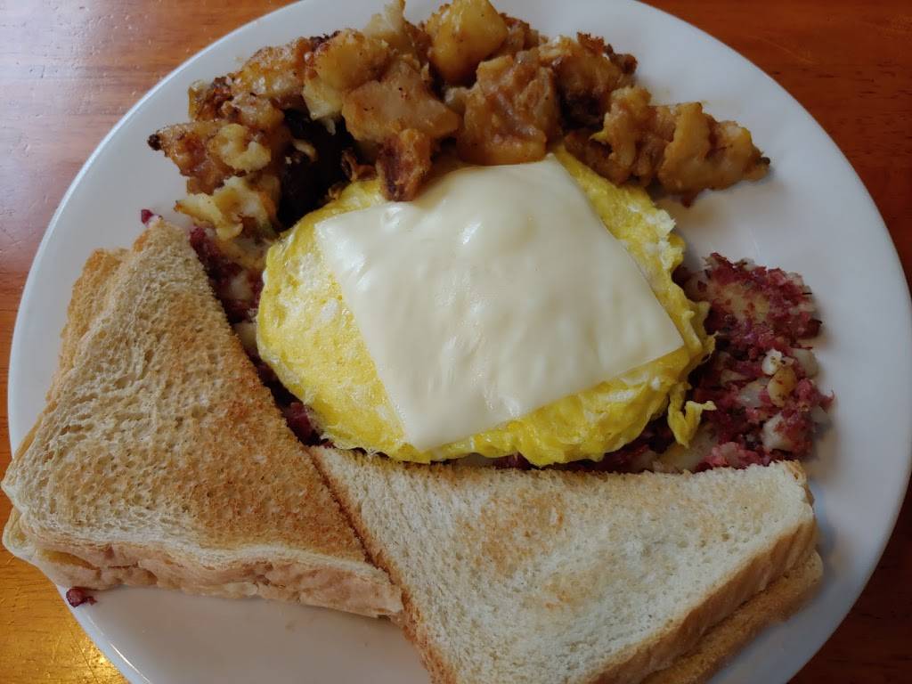 Krissys Korner | restaurant | 1200 Barnum Ave, Stratford, CT 06614, USA | 2038708038 OR +1 203-870-8038