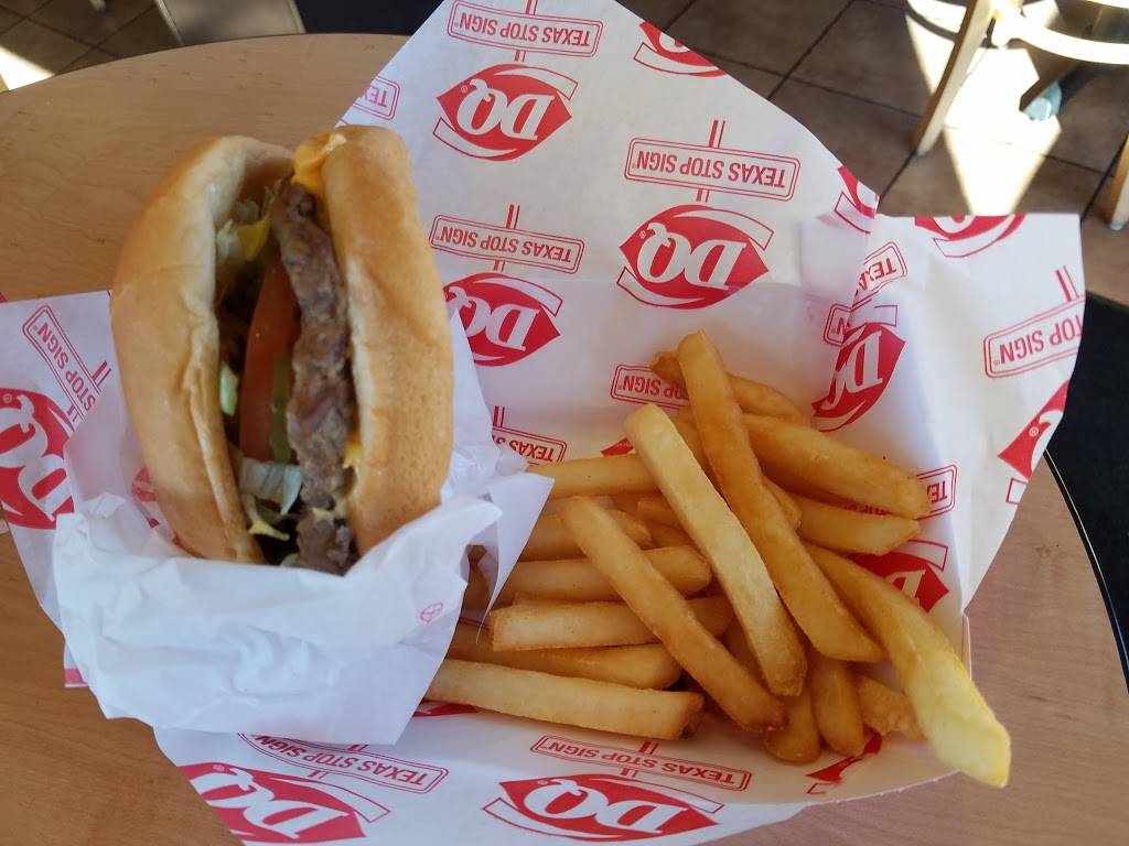 Dairy Queen | restaurant | 825 W Main St, Lewisville, TX 75067, USA | 9724366948 OR +1 972-436-6948