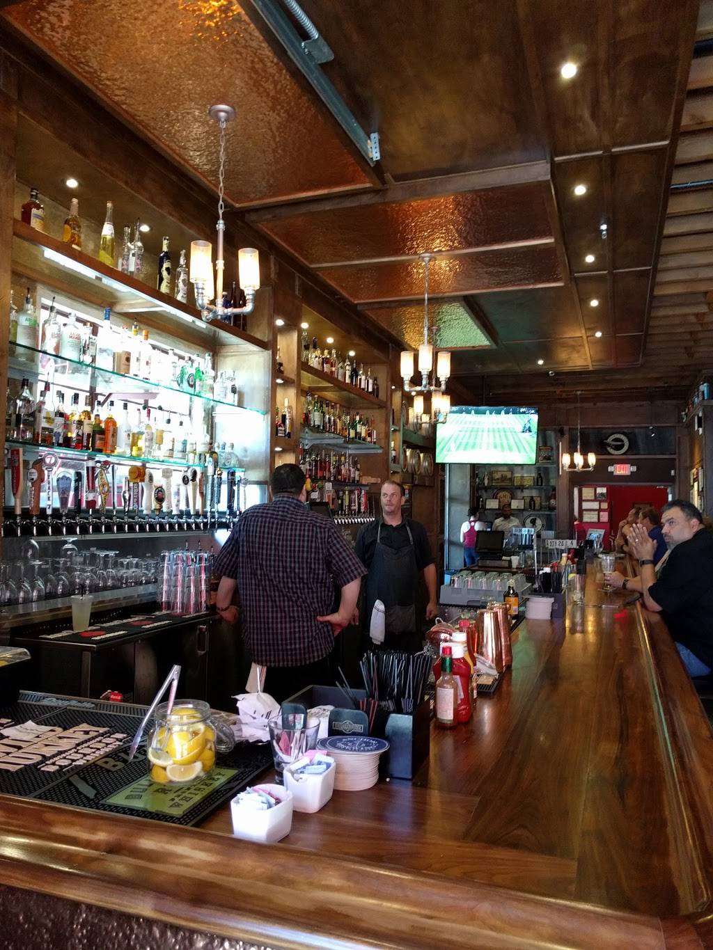 Burgers and Brew | restaurant | 317 3rd St, West Sacramento, CA 95605, USA | 9165720909 OR +1 916-572-0909