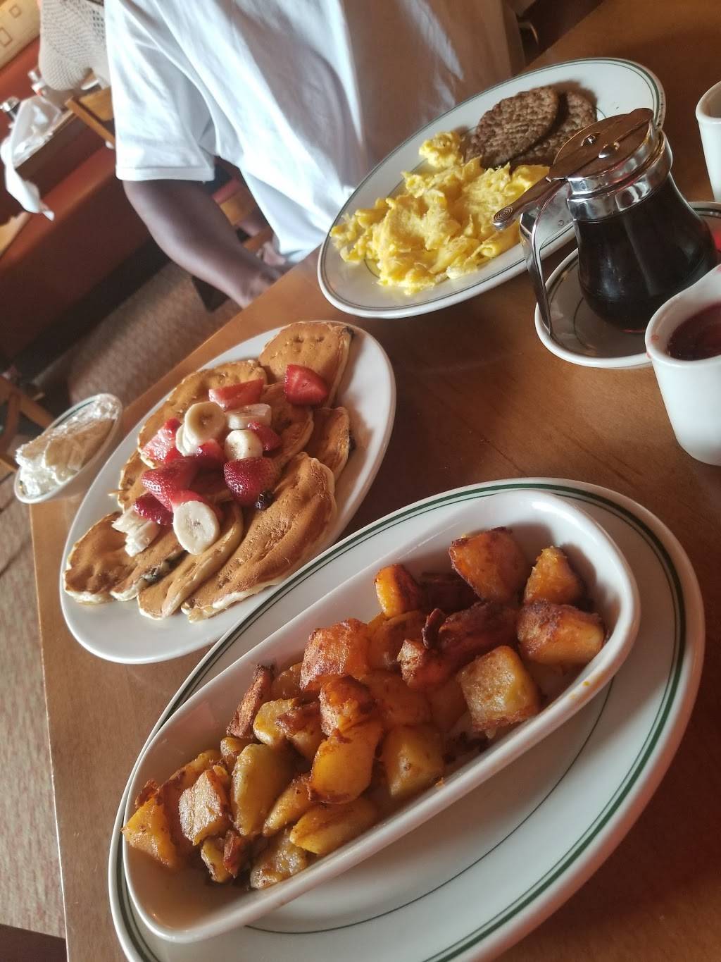 The Original Pancake House | restaurant | 2621 N Downer Ave, Milwaukee, WI 53211, USA | 4144315055 OR +1 414-431-5055