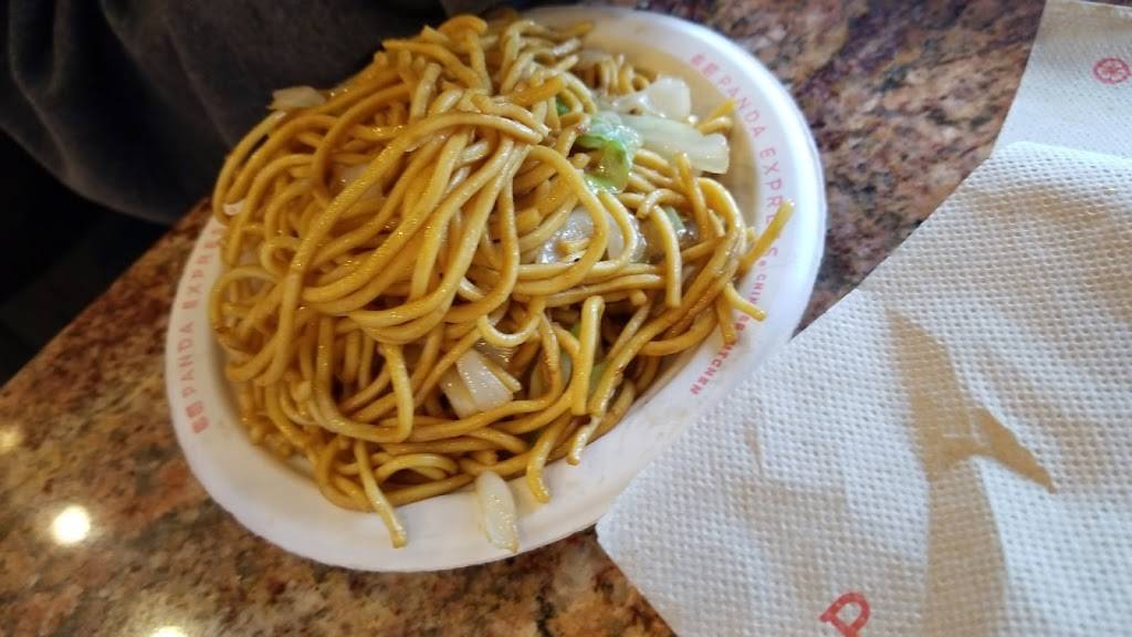Panda Express | meal takeaway | 3606 S 27th St, Milwaukee, WI 53221, USA | 4142826168 OR +1 414-282-6168