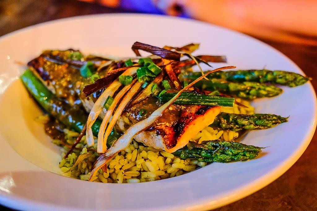 Gas Monkey Bar N Grill | restaurant | 10261 Technology Blvd E, Dallas, TX 75220, USA | 2143501904 OR +1 214-350-1904