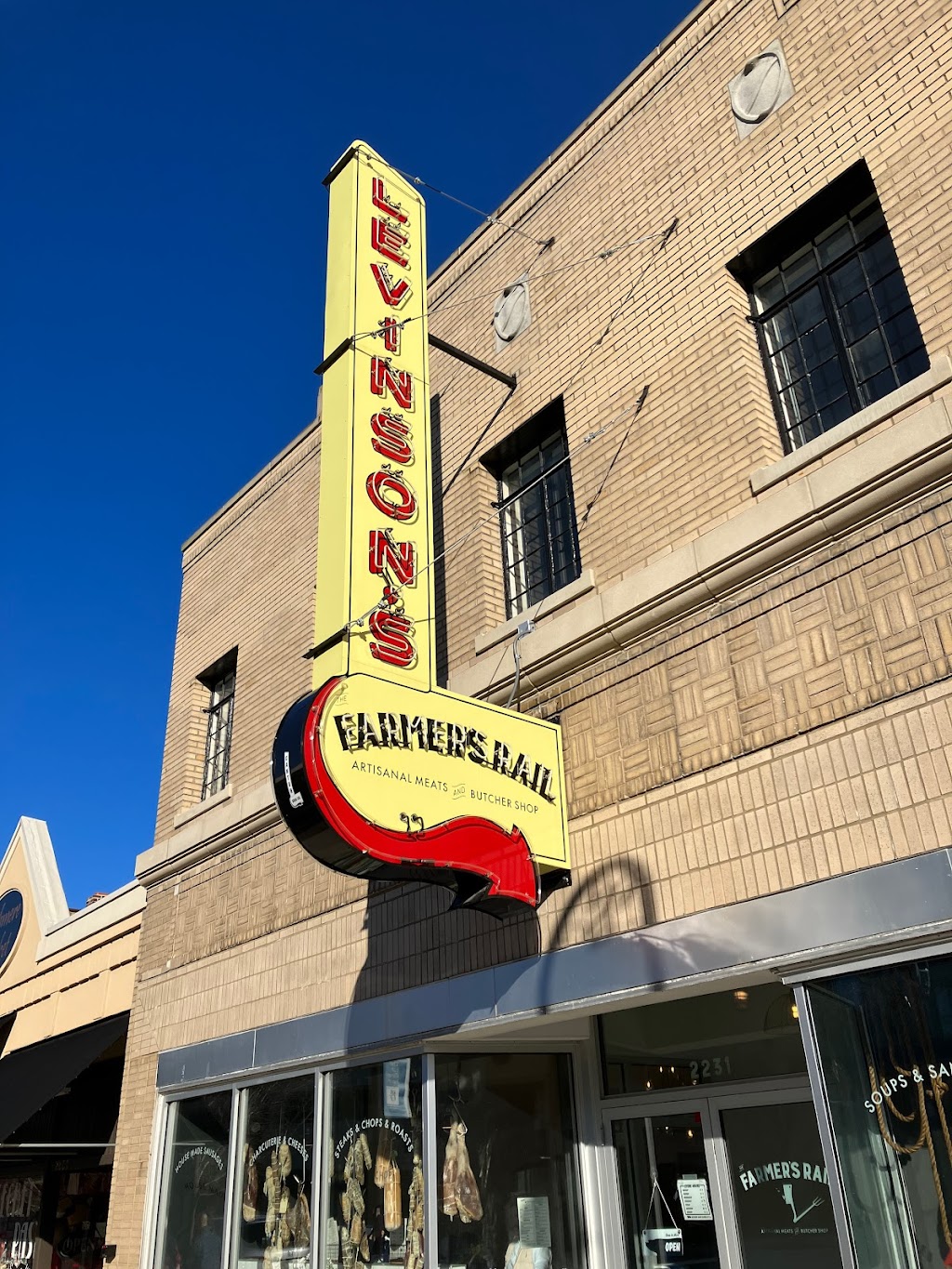 The Farmers Rail Cuyahoga Falls | restaurant | 2231 Front St, Cuyahoga Falls, OH 44221, USA | 3305763333 OR +1 330-576-3333