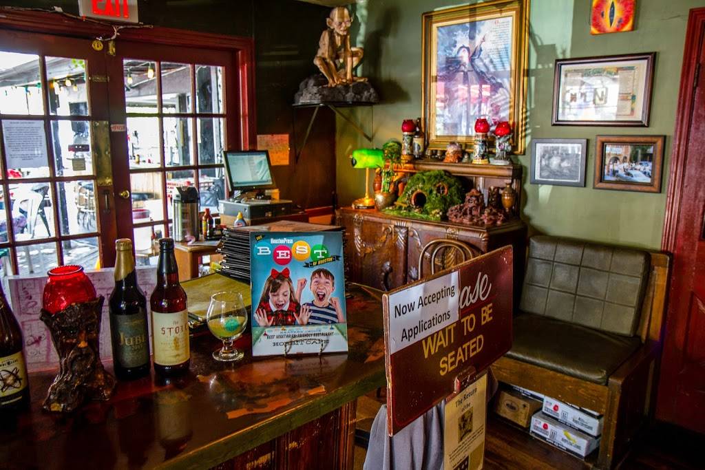 Hobbit Cafe | restaurant | 2243 Richmond Ave, Houston, TX 77098, USA | 7135265460 OR +1 713-526-5460