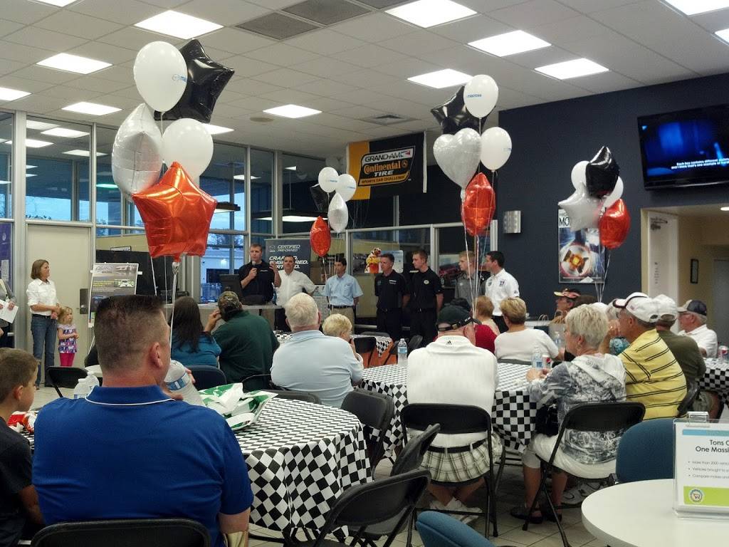 Wawa | cafe | 2239 N Semoran Blvd, Orlando, FL 32807, USA | 4076711061 OR +1 407-671-1061