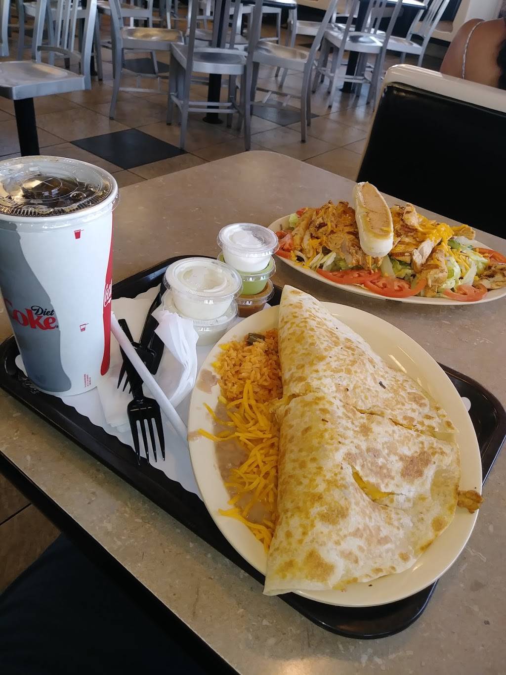 Doublz | restaurant | 825 N Hacienda Blvd, La Puente, CA 91744, USA | 6269619300 OR +1 626-961-9300