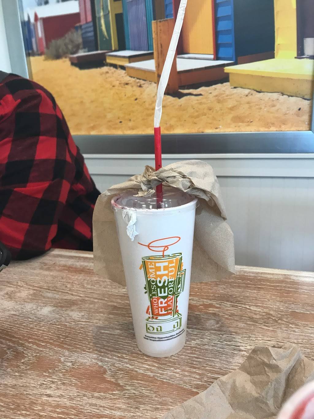 Tropical Smoothie Cafe | restaurant | 1790 Tiffin Ave, Findlay, OH 45840, USA | 4194225500 OR +1 419-422-5500