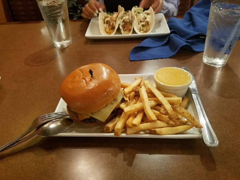 Max & Ermas | restaurant | 1900 Pavilion Dr, Virginia Beach, VA 23451, USA | 7574251198 OR +1 757-425-1198