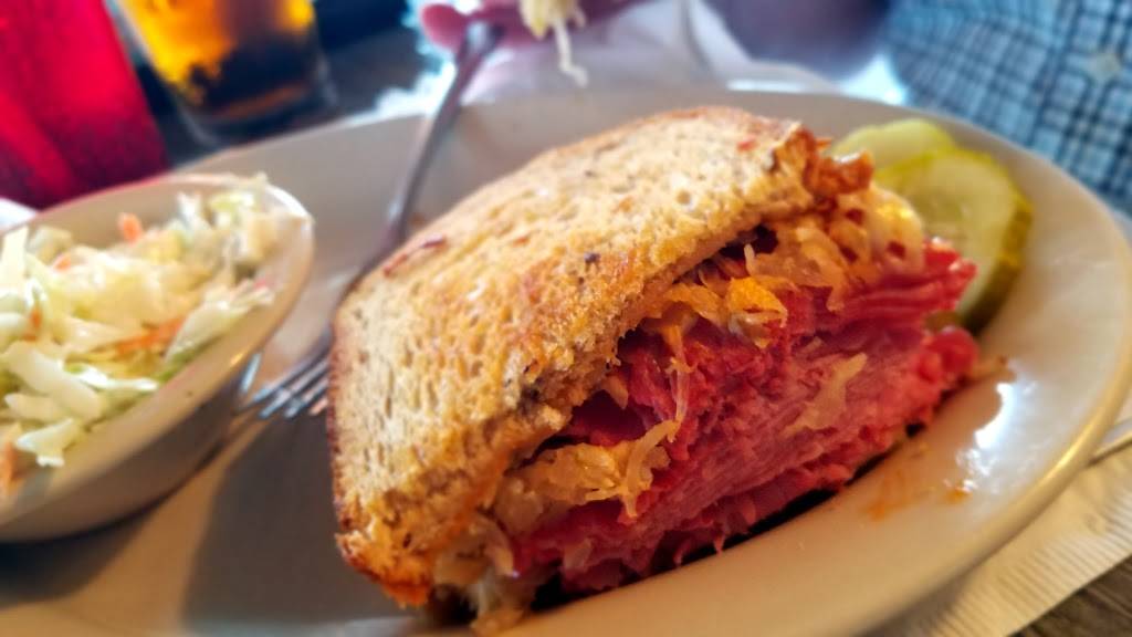 Jeremiahs Tavern | restaurant | 2164 Fairport Nine Mile Point Rd, Fairport, NY 14450, USA | 5853772233 OR +1 585-377-2233