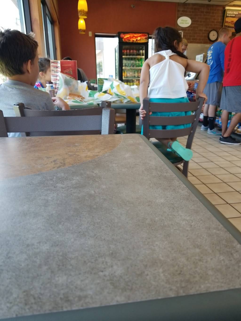 Subway | restaurant | 417 Boston Post Rd, West Haven, CT 06516, USA | 2039341616 OR +1 203-934-1616