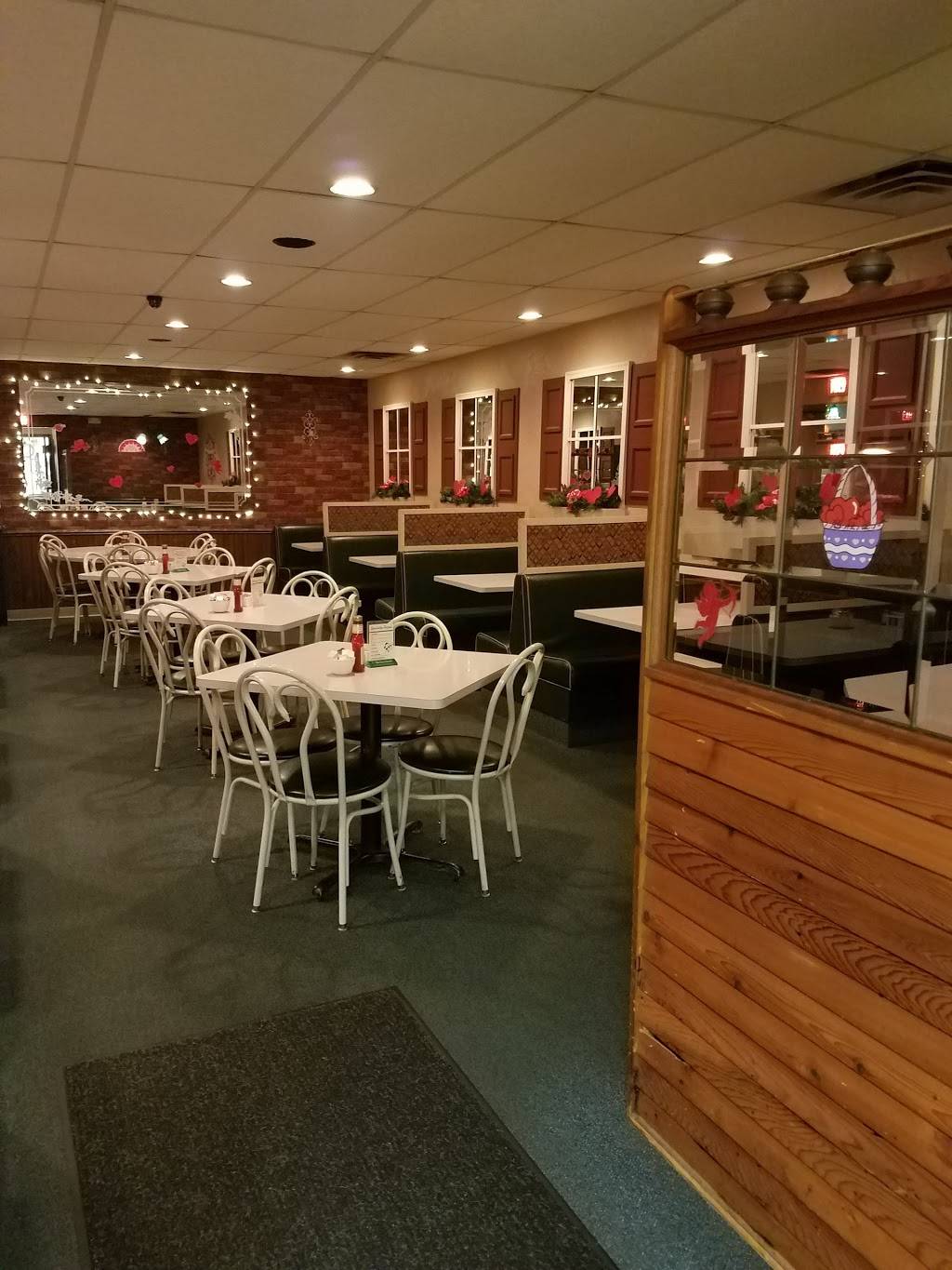 Jeffs On the Square | restaurant | 116 N Capron St, Berlin, WI 54923, USA | 9203614847 OR +1 920-361-4847