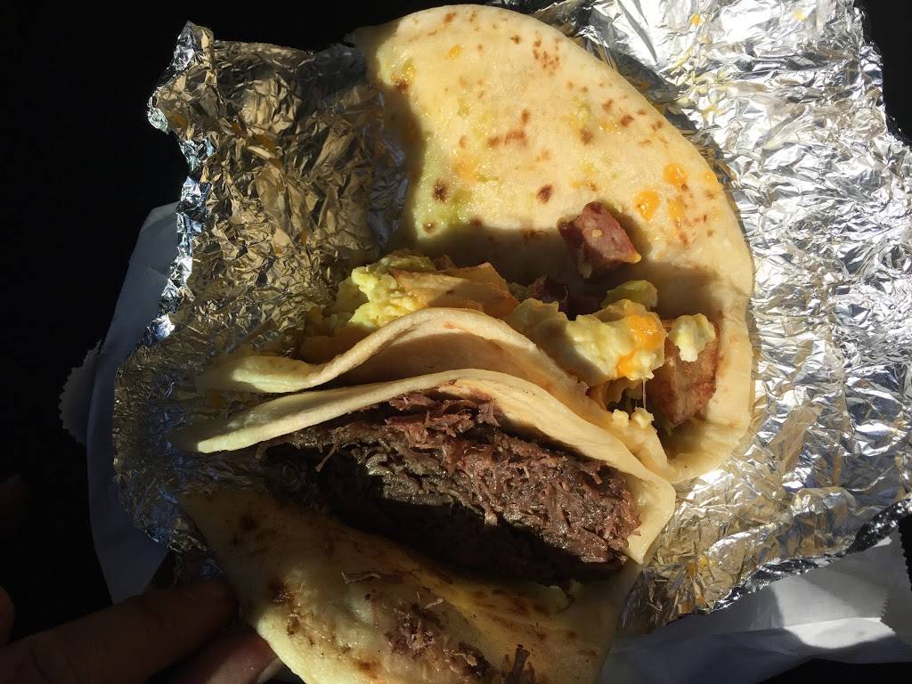 Tink-A-Tako #13 / Sandras Mexican Food | restaurant | 1662 Encino Rio, San Antonio, TX 78259, USA | 2104912700 OR +1 210-491-2700