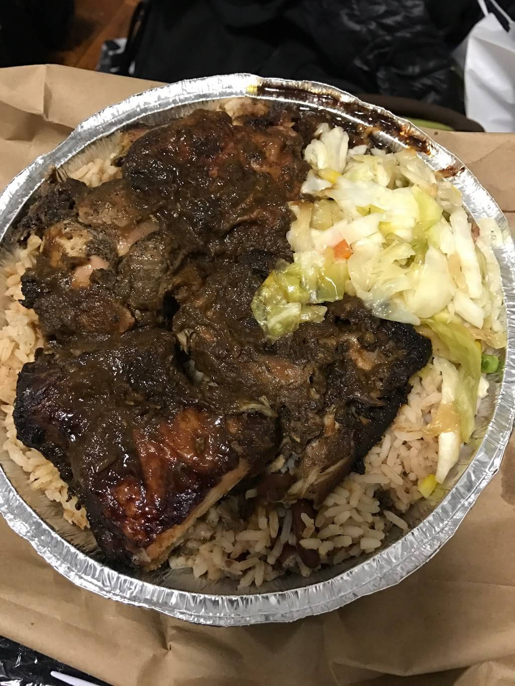 Triple Ds Place | restaurant | 771 Washington Ave, Brooklyn, NY 11238, USA | 7186232310 OR +1 718-623-2310