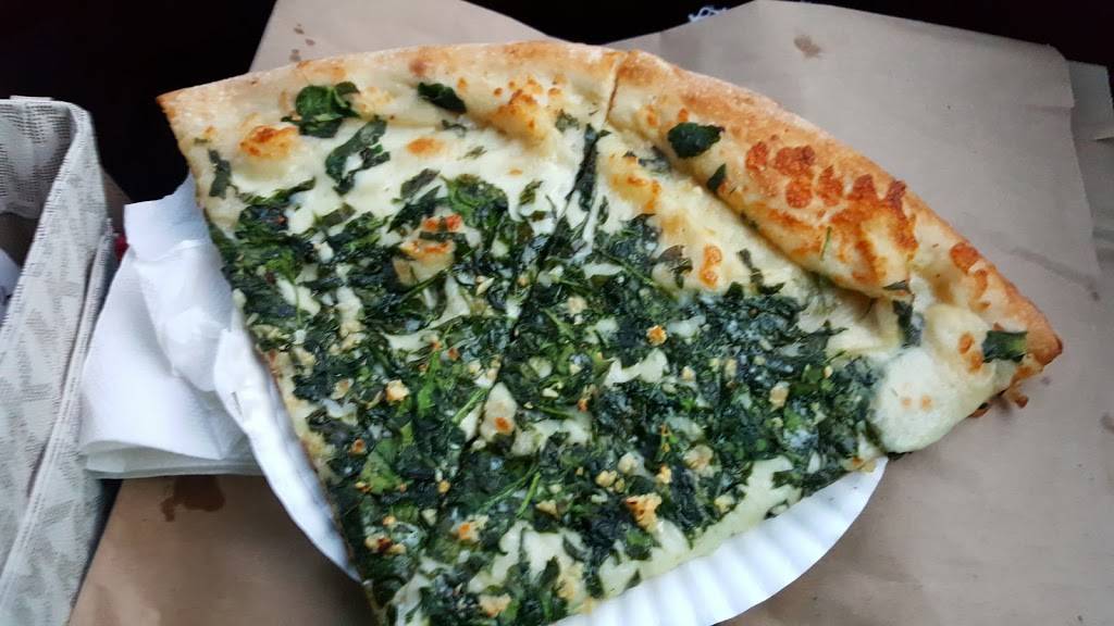 Bostons Pizza | restaurant | 25 Kaneohe Bay Dr, Kailua, HI 96734, USA | 8082548055 OR +1 808-254-8055