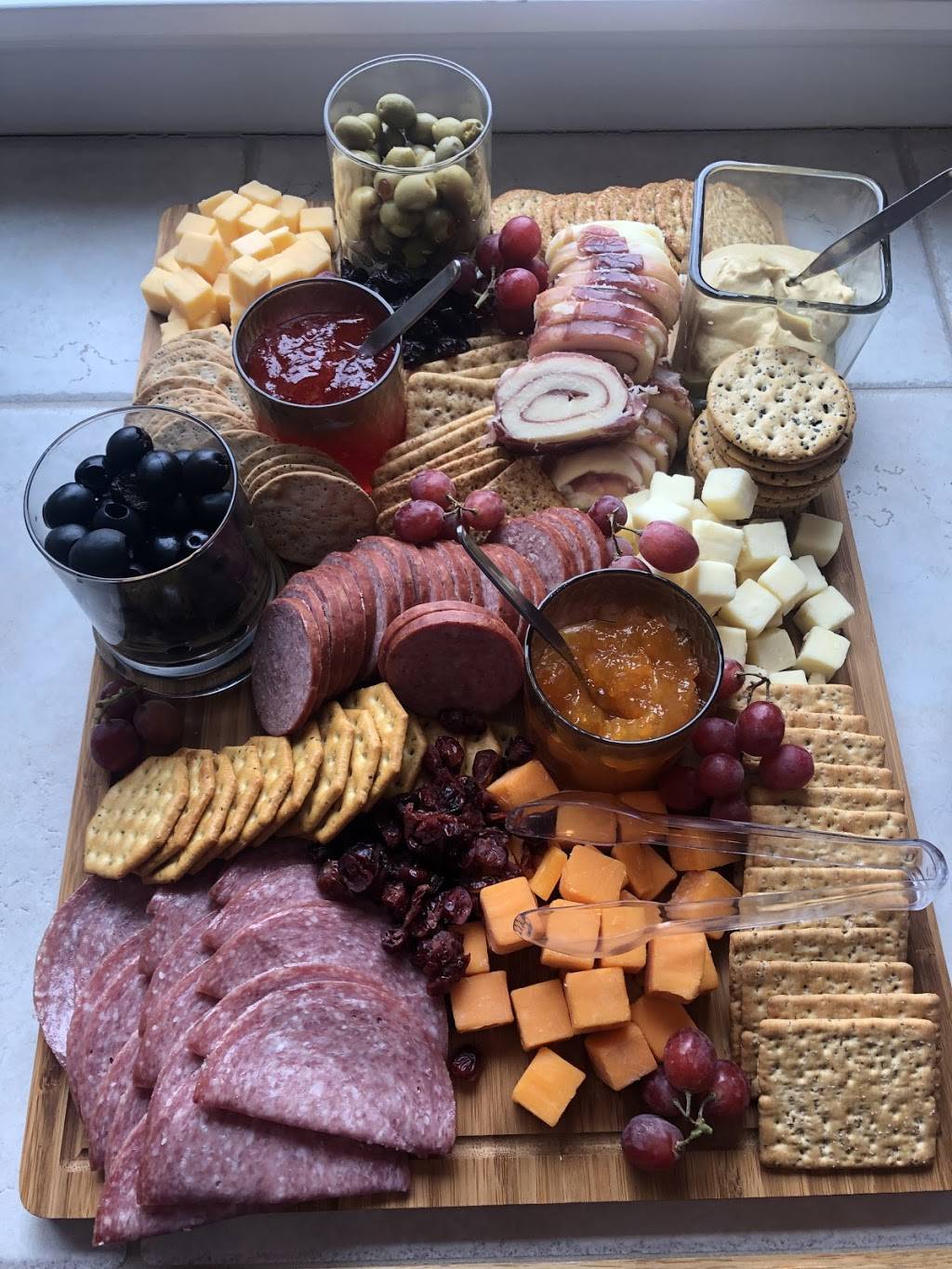 Catering by the LAKE | restaurant | 367 Arthur Ave, Holland, MI 49424, USA | 6162831255 OR +1 616-283-1255