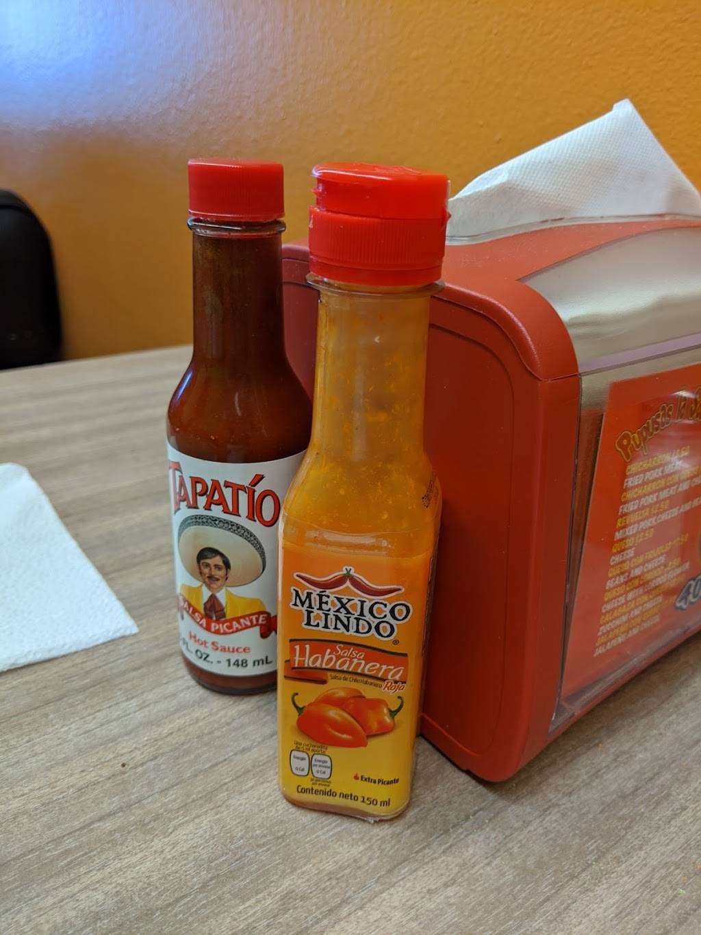 Pupusas La Sabrosa | restaurant | 250 E Antelope Ave, Woodlake, CA 93286, USA | 4086616263 OR +1 408-661-6263