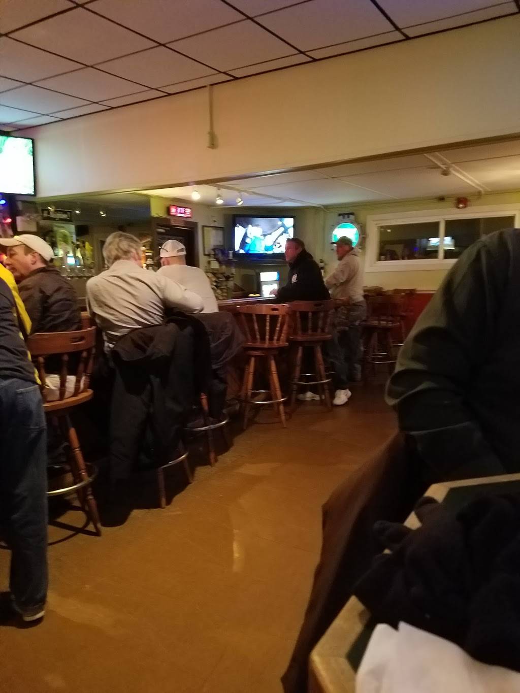 Tremblays | restaurant | 514 Park Ave, Portsmouth, RI 02871, USA | 4016839899 OR +1 401-683-9899