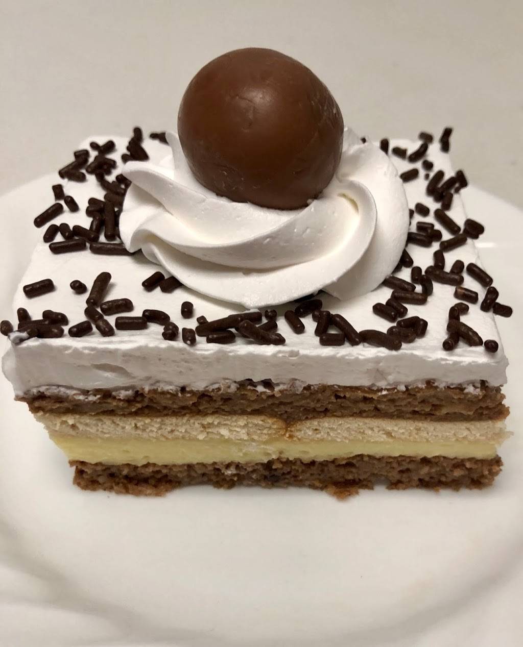 Balkan Cafe & Grocery | restaurant | 1816 Williston Ave, Waterloo, IA 50702, USA | 3192322255 OR +1 319-232-2255