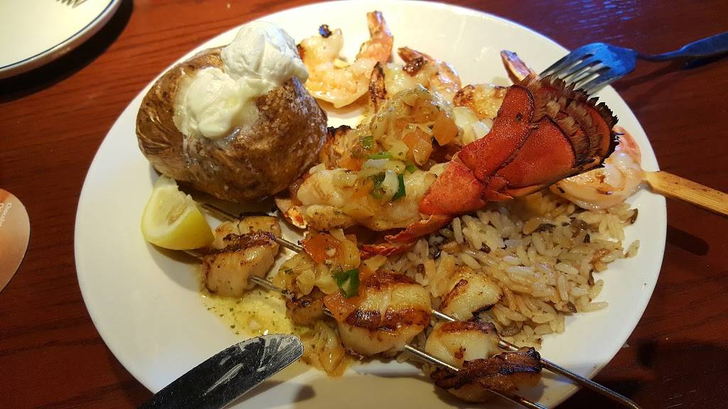 Red Lobster | restaurant | 2671 2nd St, Coralville, IA 52241, USA | 3193386400 OR +1 319-338-6400